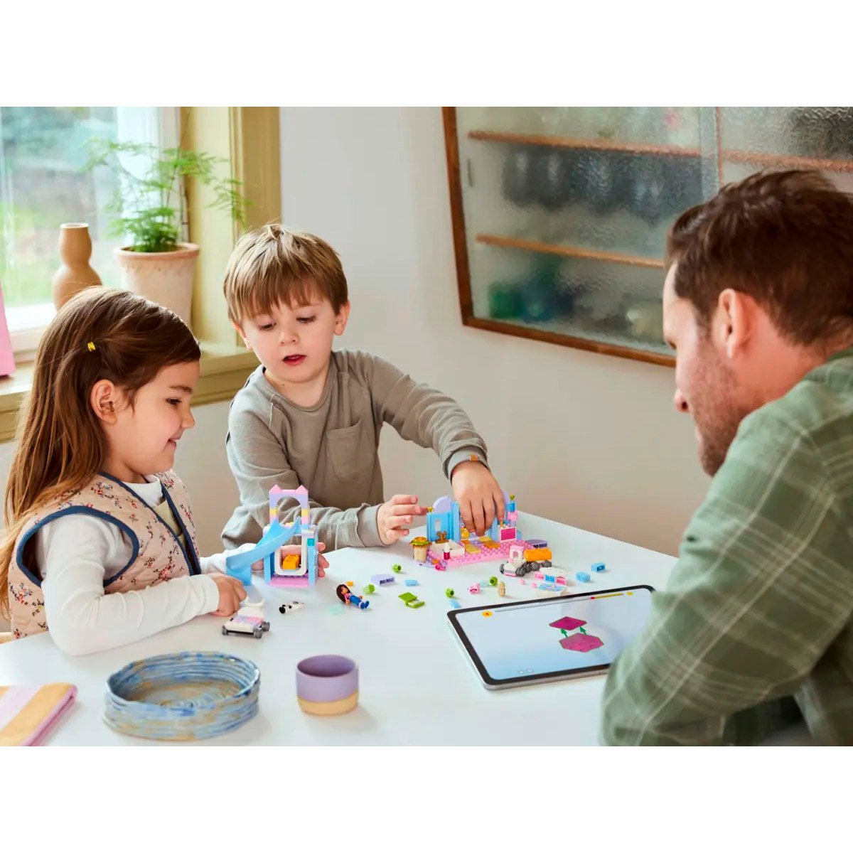 Domek dla lalek Gabby Lego 10796 Miniaturowy pokój dziecięcy dla kotów - obrazek 4