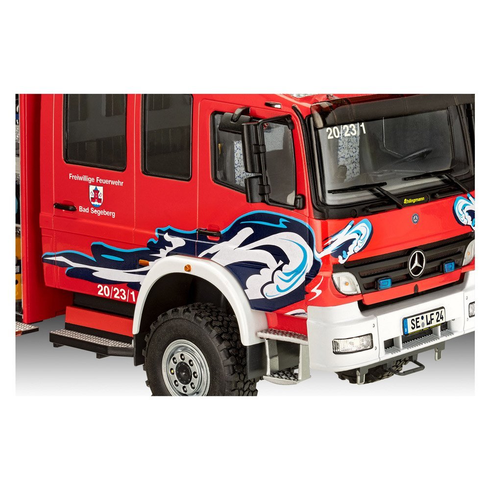 Replika modelu czołgu strażackiego Revell TLF 16/25 poziom 5 skala 1:24 RVL-07586 - obrazek 3