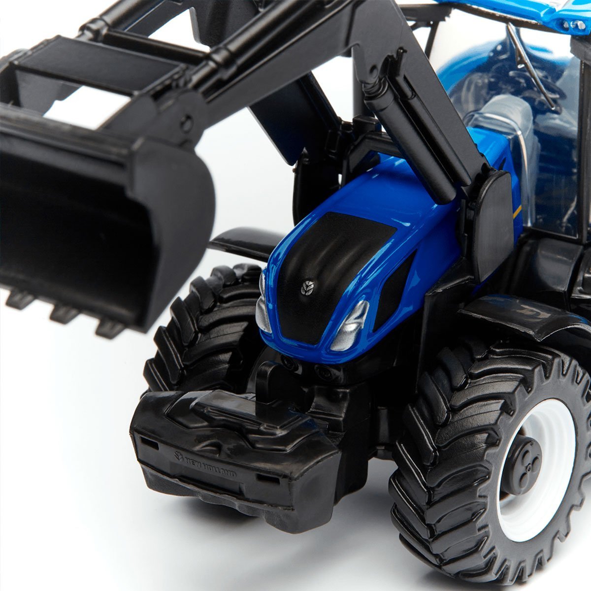 Model New Holland t7.315 Ciągnik z ładowaczem czołowym 1:32 Seria Farm Bburago 18-31632 Niebieski - obrazek 6
