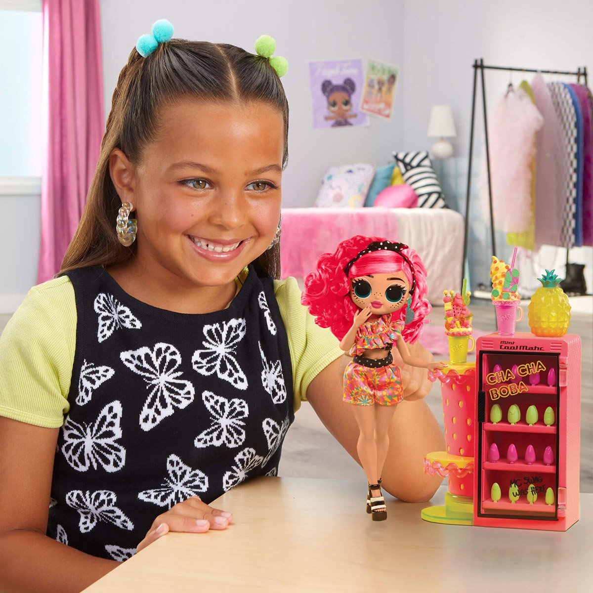 Zestaw do zabawy z lalką i akcesoriami Cha Cha OMG seria LOL Surprise 503842 - obrazek 10
